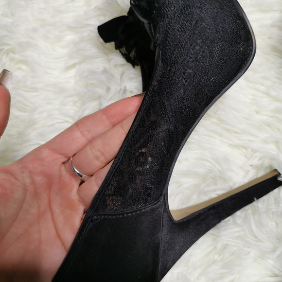 Laced Aldo shoes with Satin Bow - Picture 5 of 6